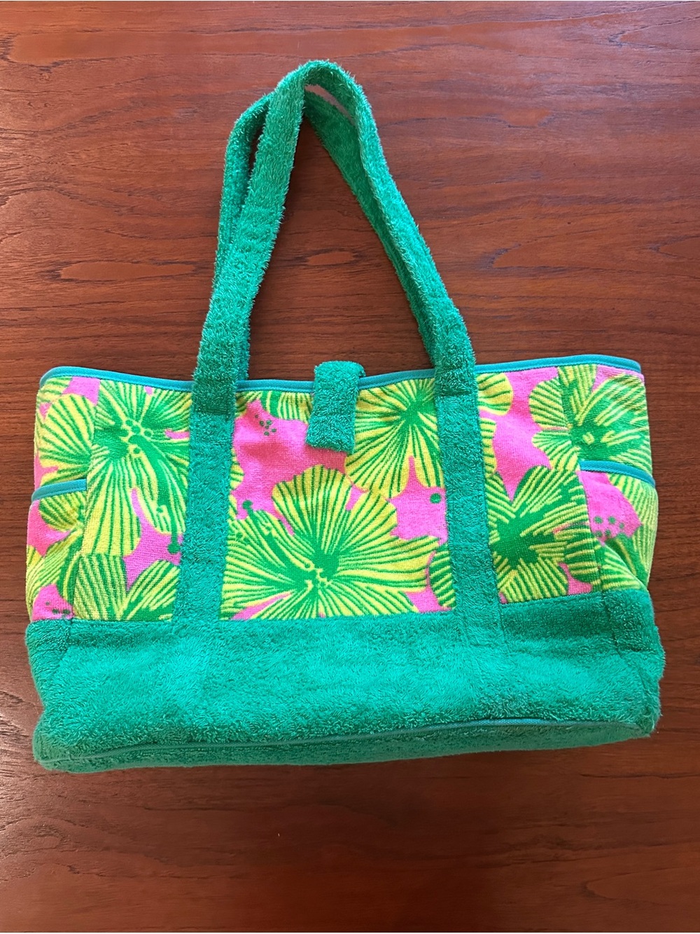 Awesome Lily Pulitzer Green Floral Terry Cloth Beach Bag